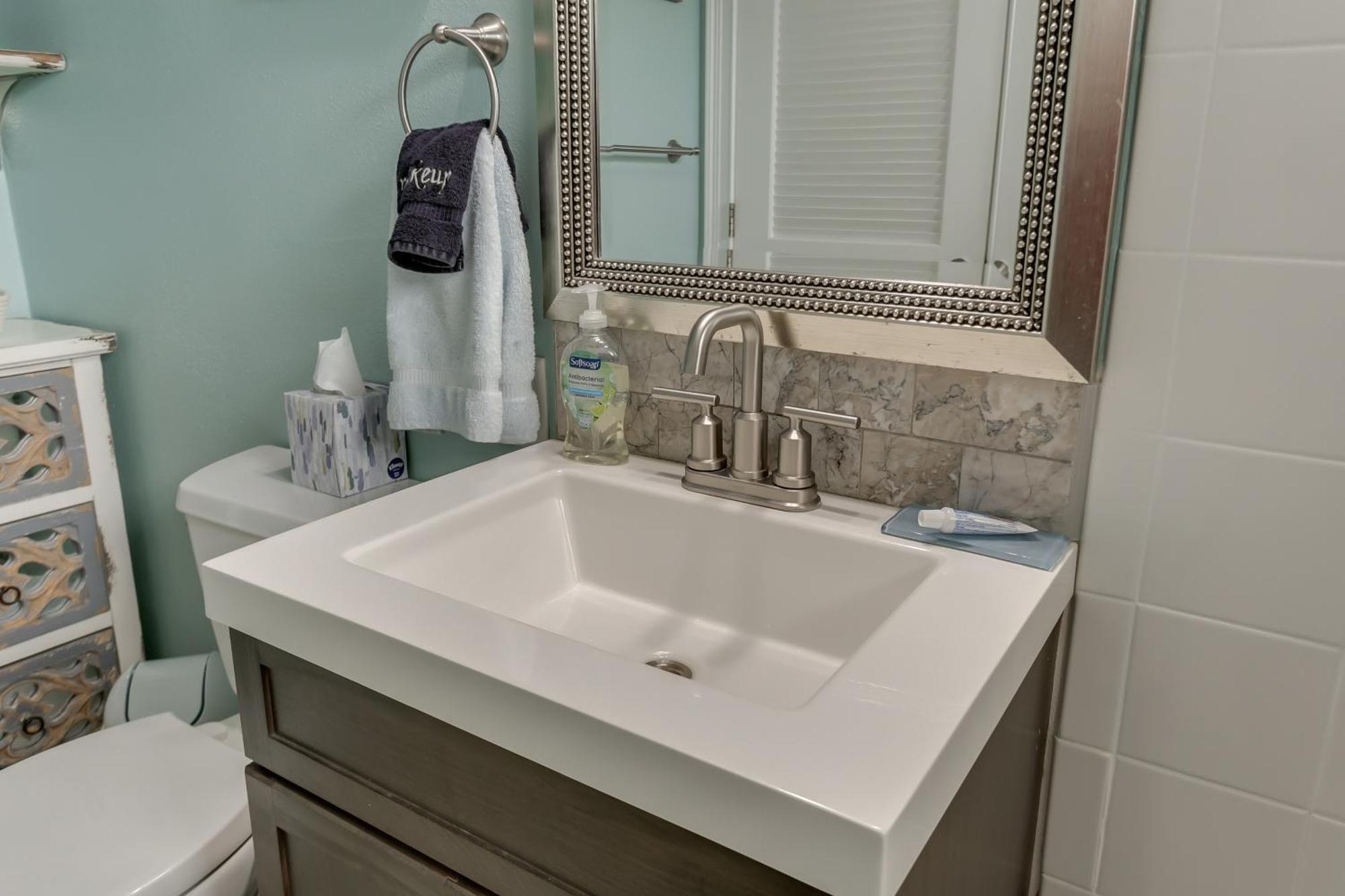 Tranquility Seahorse Suite - Oceanfront Paradise! ملبورن بيتش المظهر الخارجي الصورة